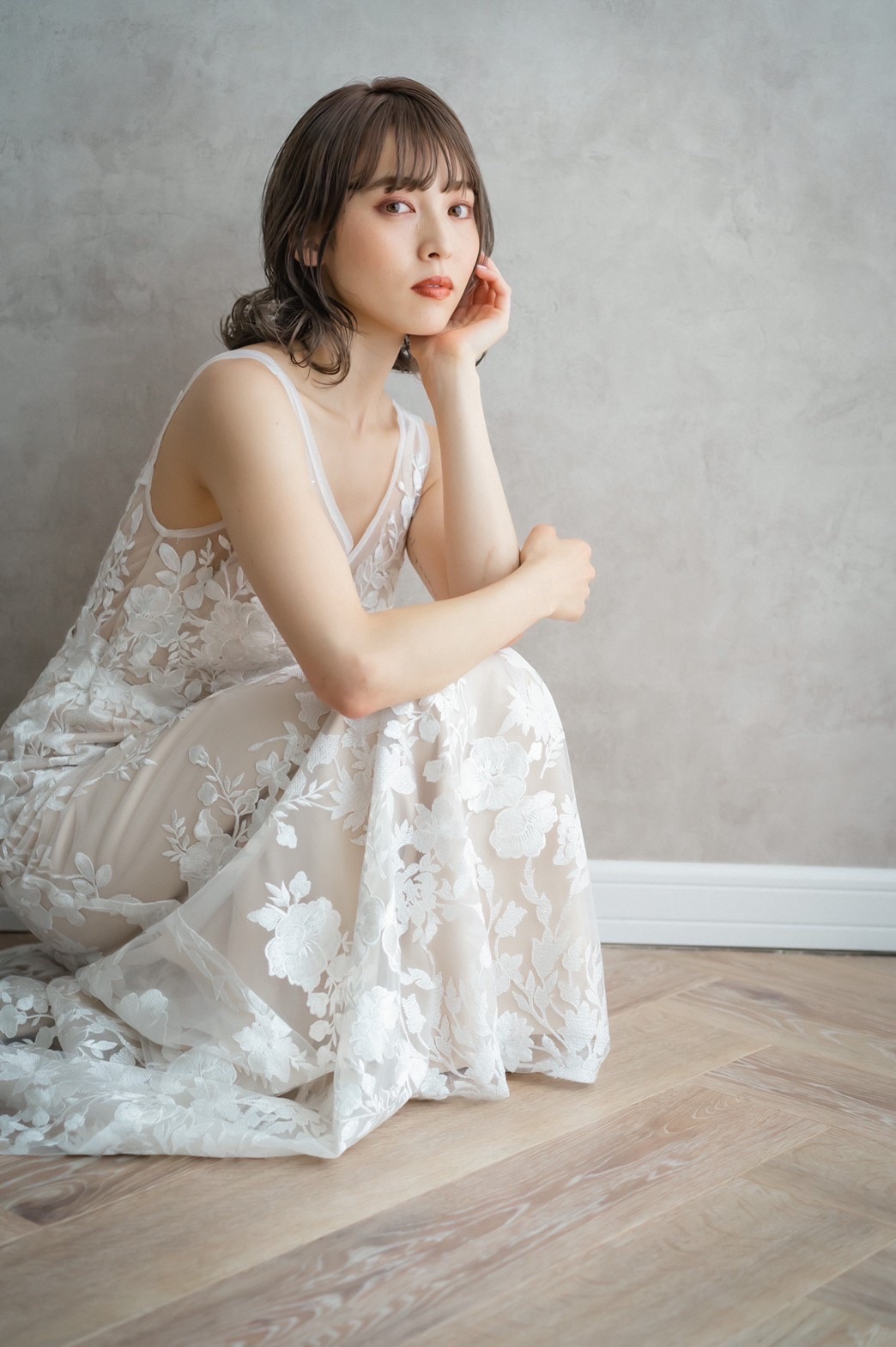 二次会 二次会ドレス タキシード パーティードレス 演奏会ドレス ビジュー 神戸ウエディング ウエディング小物 ウエディングアクセサリー ウエディングヘアカチューシャ ヘッドドレス ヘッドアクセサリー アクササリー ブライダル 結婚式小物 ウエディングヘッドアクセサリー ヘッド ゲストドレス レンタルドレス 格安ドレス ウエディングドレス 花嫁ドレス 人気ドレス トアロード ドレスショップ シュシュ バイカラードレス ビジューベルト サッシュリボン サッシュベルト 妊婦さん マタニティウエディング マタニティフォト 前撮り 後撮り ウエディングフォト 成人式ドレス 謝恩会ドレス ゲストドレス お呼ばれ 長袖ウエディングドレス アンクル丈 ミモレドレス ミモレ アンクルドレス 新作ドレス 肩付きドレス 同窓会ドレス 成人式ドレス 謝恩会ドレス 人気ドレス 格安ドレス レンタルドレス 親族ドレス 新郎新婦母ドレス ミモレ丈ドレス ミディアム丈ドレス　海外ウエディング　フォトウエディング　カラードレス　お色直し　成人式　同窓会　ナイトフォト　神戸前撮り　ドライフラワーブーケ　少人数婚　家族婚　家族挙式　居留地前撮り　旧居留地フォト　
